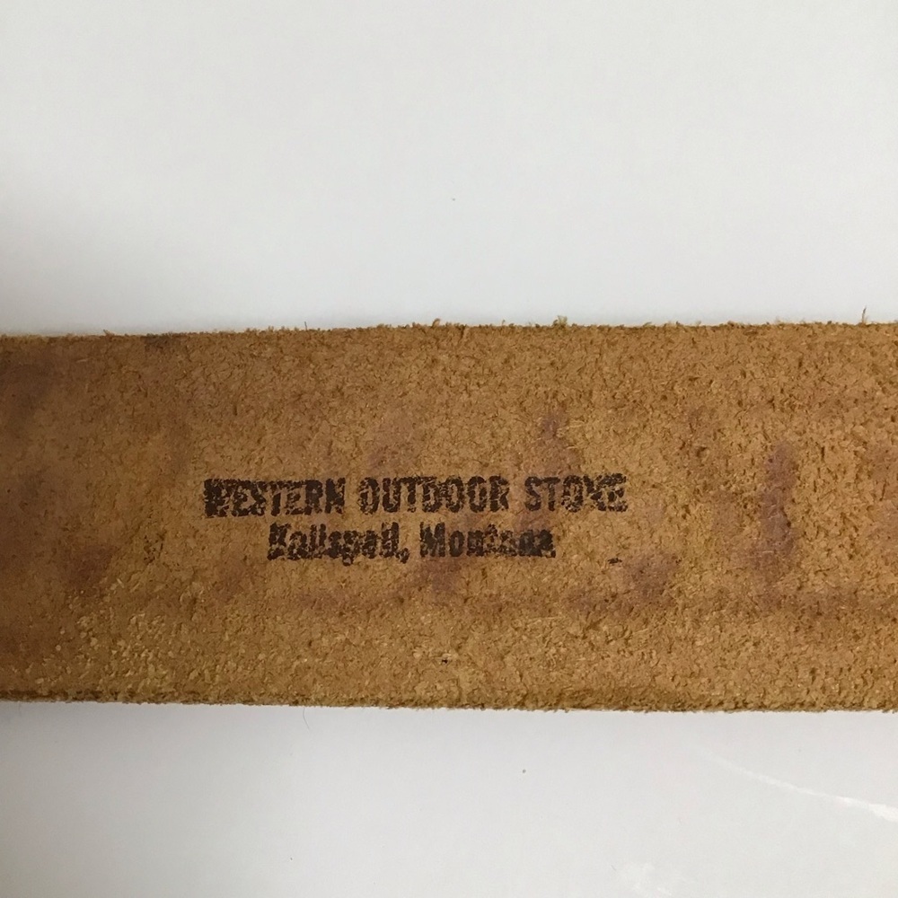 Montana Leather Belt SZ 28 Tooled Tan Western Wagon Buckle Kalispell MT Vintage - Picture 6 of 16